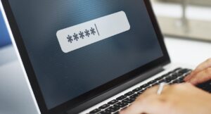 Học tin học văn phòng cấp tốc tại Thanh Hóa Cùng theo dõi trang của ATC để thường xuyên cập nhật các kiến thức hay các bạn nhé!  Trong bài viết hôm nay, ATC xin chia sẻ cùng các bạn về chủ để:  Cách đặt mật khẩu cho máy tính  Một ngôi nhà cần có các lớp cổng bảo vệ.máy tính cá nhân của bạn cũng vậy, nó chứa vô vàn các tài liệu từ công việc tới giải trí…  Nếu muốn cài mật khẩu cho máy tính bạn phải làm như thế nào? Bài viết sau đây sẽ trả lời giúp bạn câu hỏi đó.