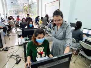 Học kế toán tại Thanh Hóa Bạn đang là chủ doanh nghiêp, công việc kế toán của công ty đã có nhân viên kế toán lo liệu và báo cáo cho bạn. Tuy nhiên, học làm có đúng trình tự hay không, có hợp lý, hợp pháp không thì bạn liệu có biết? Để kiểm soát tốt công việc mà bạn giao cho kế toán làm, thì chính bạn phải có những kiến thức cơ bản và tổng quát về kế toán nhằm hỗ trợ tốt hơn cho kế toán nhằm tối ưu hóa phương pháp làm việc.