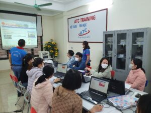 Học kế toán ở Thanh Hóa Trái với nhận định kế toán là nghề việc nhẹ – lương cao trên thực tế, với việc suốt ngày làm việc với những con số