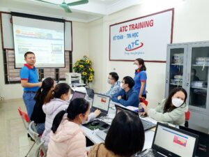 Học kế toán tại Thanh Hóa Học quản trị kinh doanh có làm kế toán được không? “Em không học kế toán thì có thể làm kế toán viên được không?”