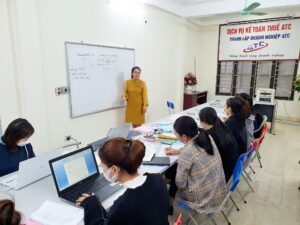 Học kế toán thực tế tại Thanh Hóa Chẳng là em ra trường từ tháng 8 năm 2021, đi làm hành chính cho 1 công ty nhỏ, ất cả những điều em