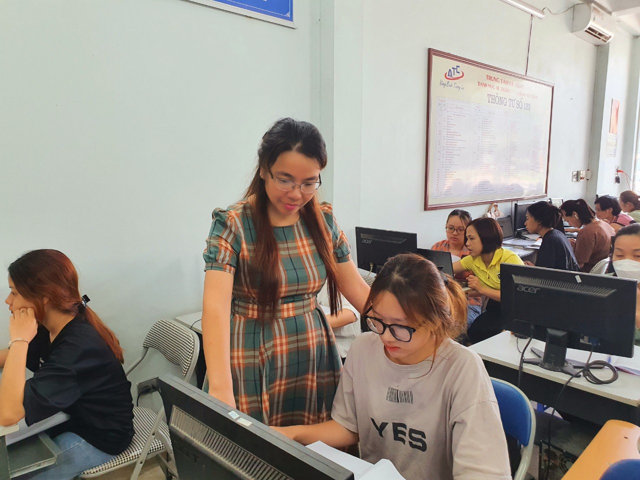 học kế toán tại thanh hóa NGHE NÓI EM THÍCH NHẸ NHÀNG...THẬT MAY CÔ CŨNG DỊU DÀNG NHƯ MÂYTiêu chí giảng dạy của trung tâm luôn hướng đến
