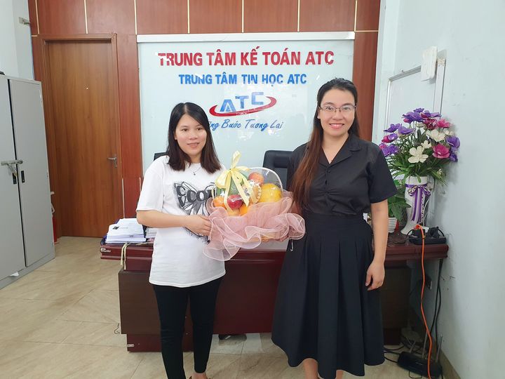 Hoc tin hoc van phong o thanh hoa MẸ BẦU HÀNG NGÀY VƯỢT 25KM TỪ HÀ TRUNG đến học tin học tại ATC... Bạn theo trọn khóa cho đến ngày sắp
