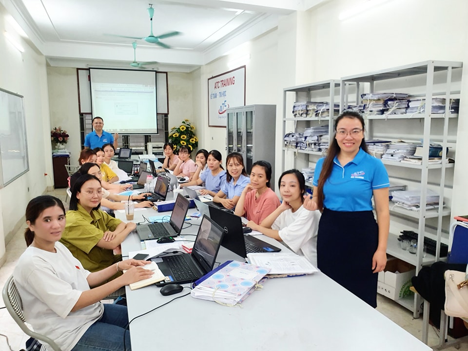 Học kế toán thực hành tại thanh hóa KẾ TOÁN ATCCHÚC MỪNG20/10Chúc các bạn đạt được những dự định sắp tới, Thành công trên con đường