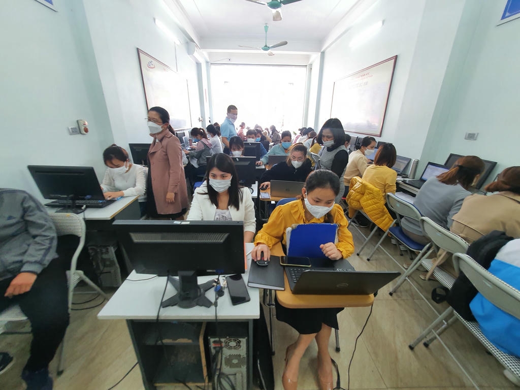 Lớp tin học thực hành ở Thanh Hóa